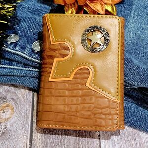 Sheriff Star Western Mens Wallet Trifold Faux Leather Croc Pattern Tan Brown